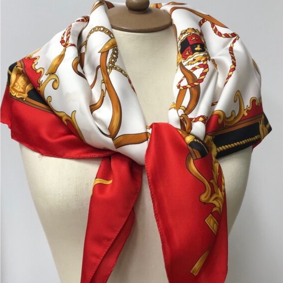 Vintage 80s/90s Square Scarf, Head Scarf, Neck Scarf, Traditional Scarf - Picture 3 of 10